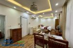 Wooden, medium-size studio apartment in Tran Thai Tong (ID 7014)