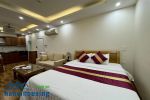 Wooden, medium-size studio apartment in Tran Thai Tong (ID 7014)